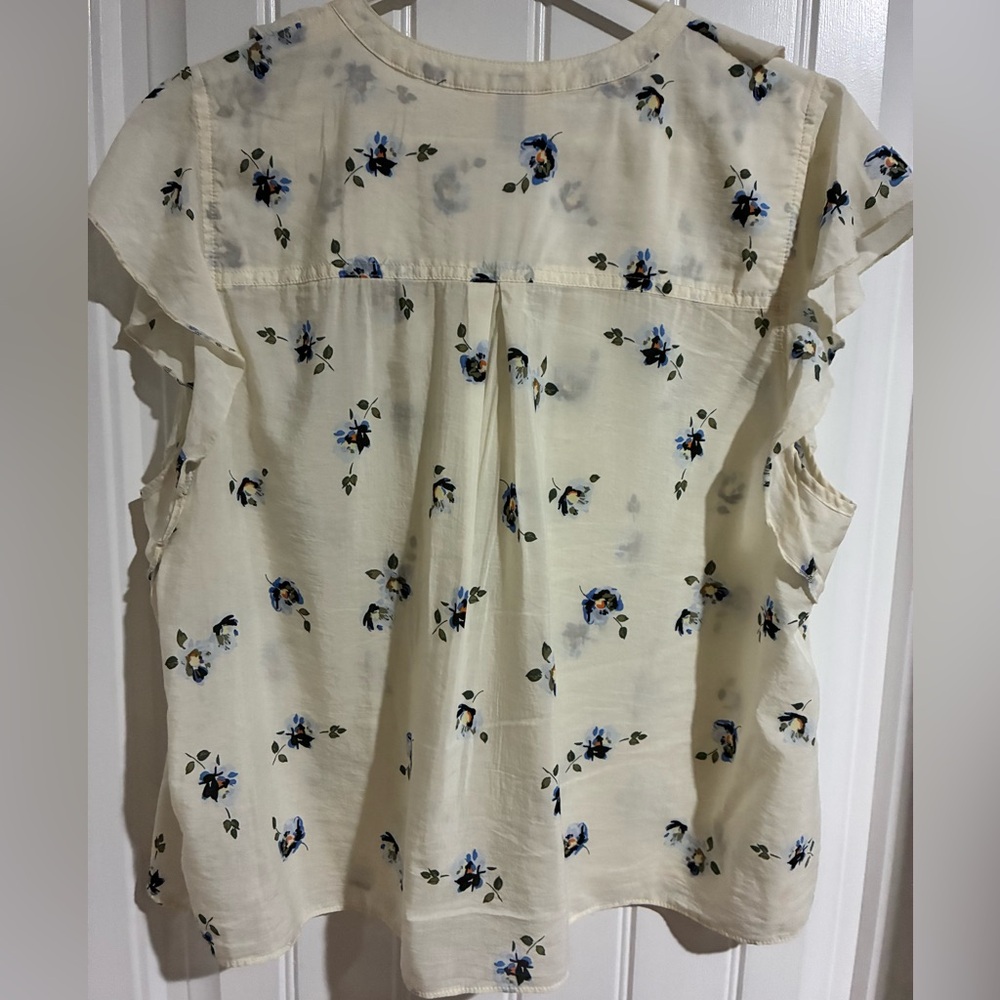 Universal Thread Cream Floral Ruffle Blouse - Picture 2 of 4